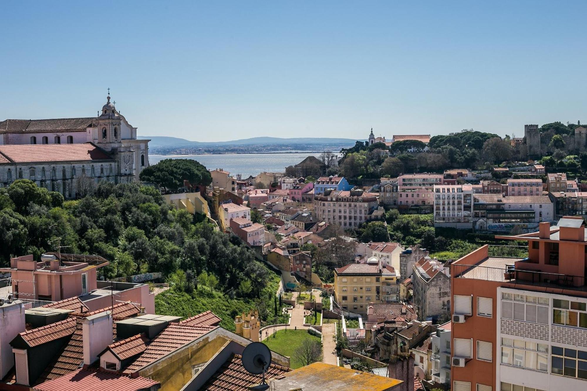 Happy Stay Lisbon - Suite With A View, Private Terrace & Ac Exterior photo